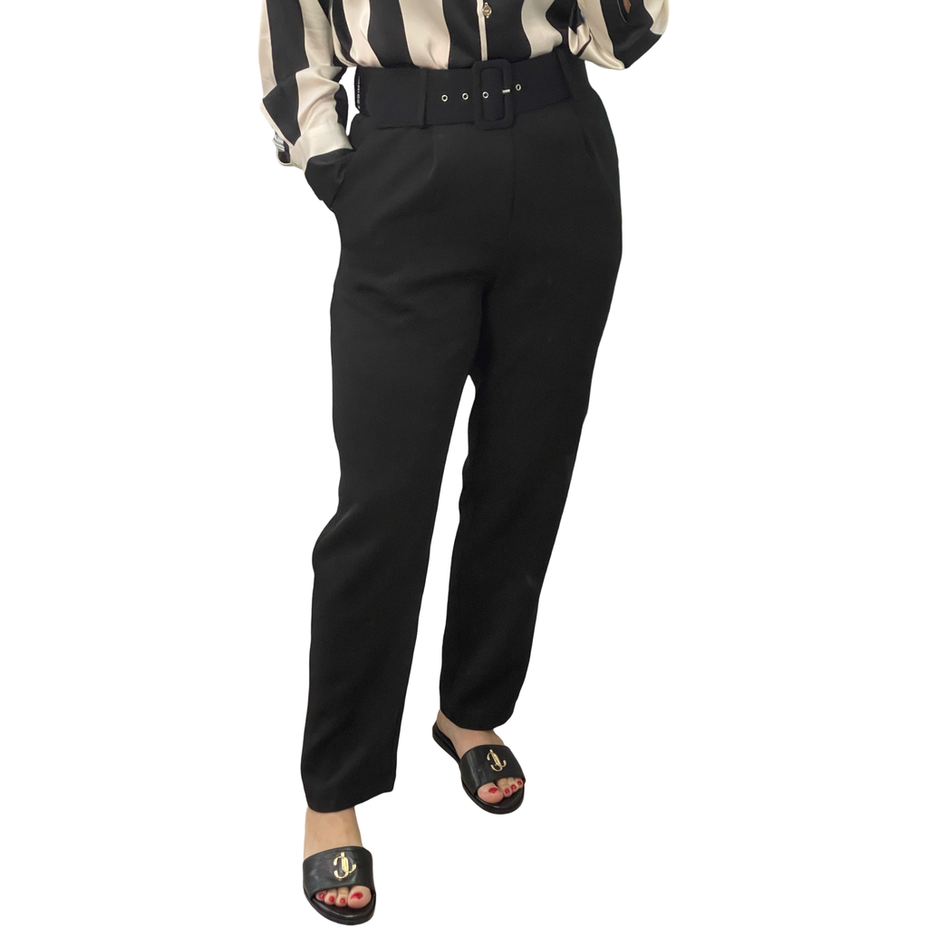 Pantalones con cinturón