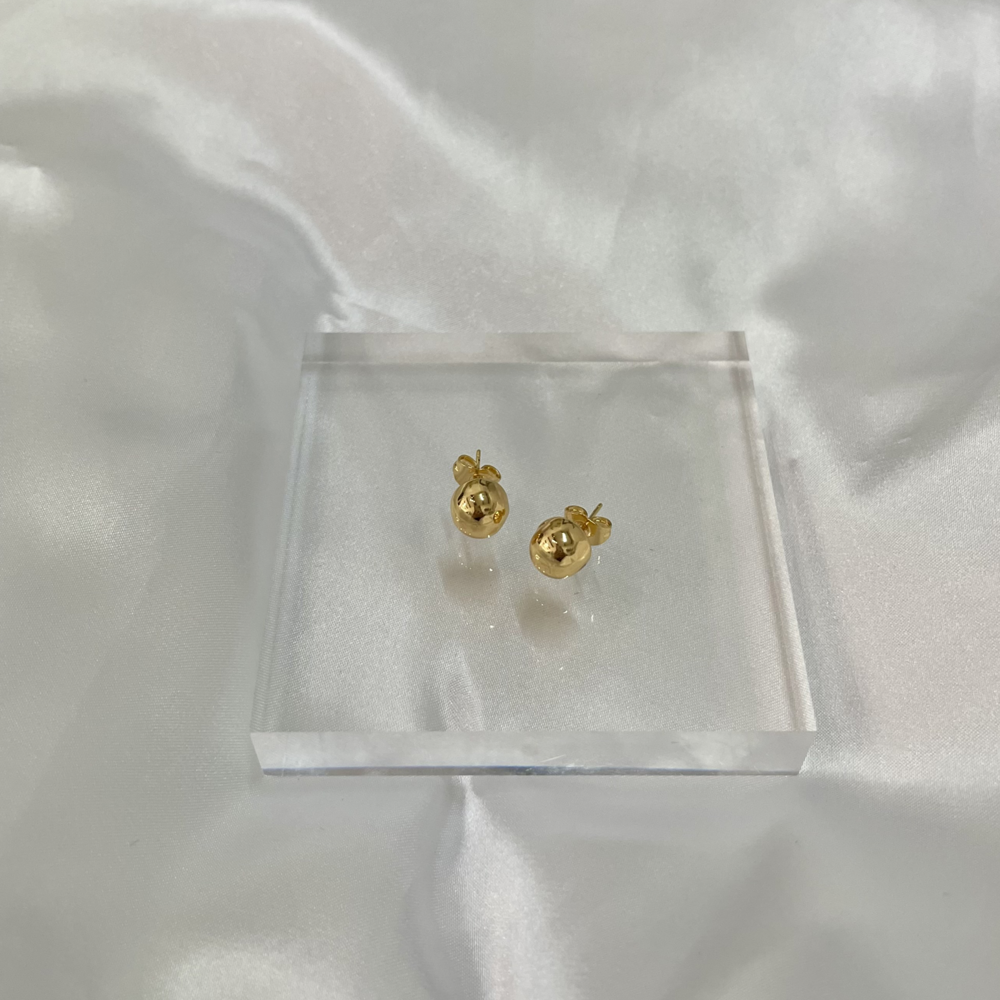 Pendientes de media bola