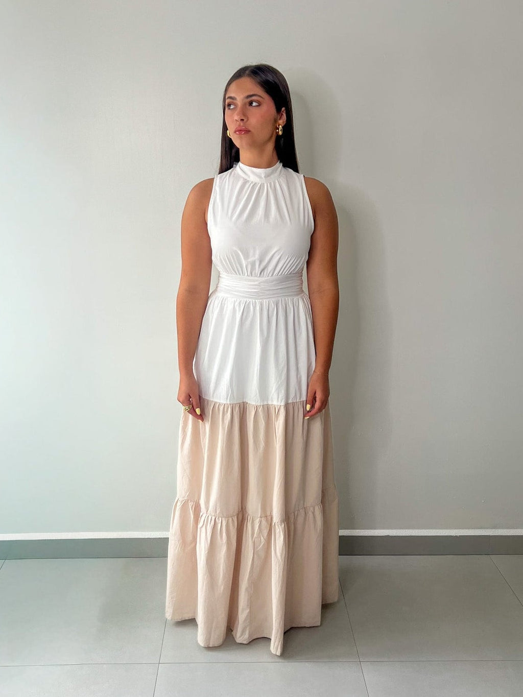 elliatt riley maxi dress We're OBSESSED with Elliatt at the moment! Tilly tiered maxi dress butter yellow - Size XXL (16-18) Laurel sleeveless maxi dress red