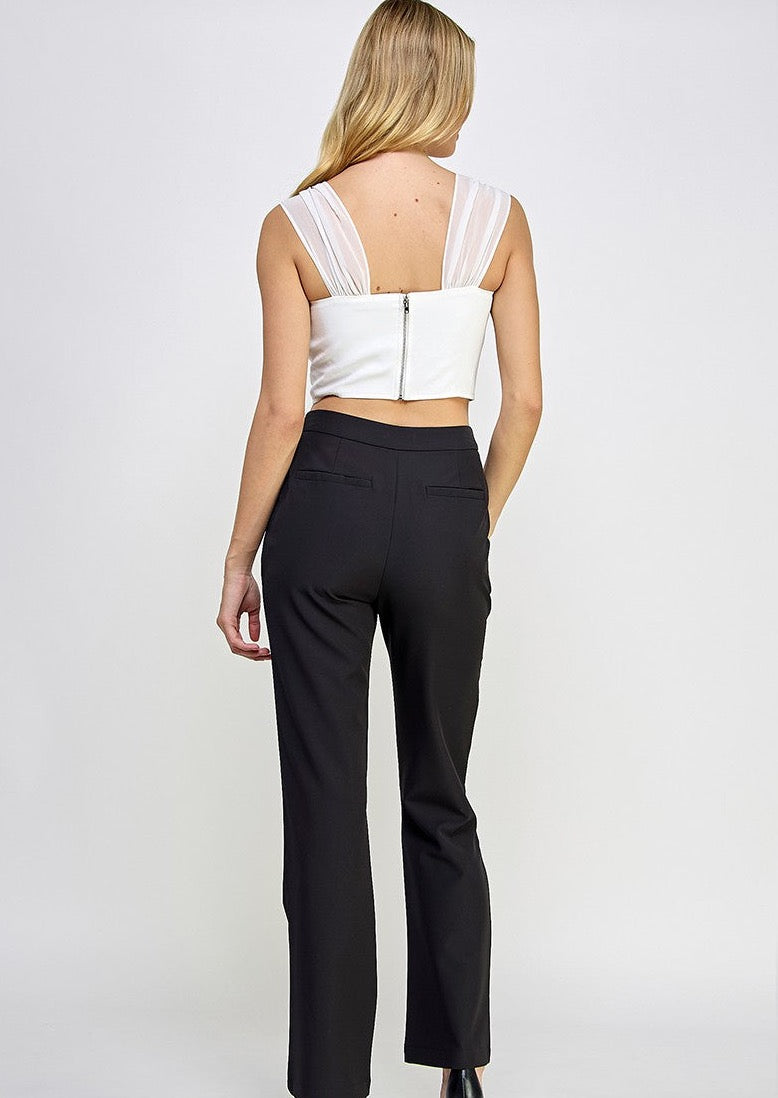 Top corto con lazo grande