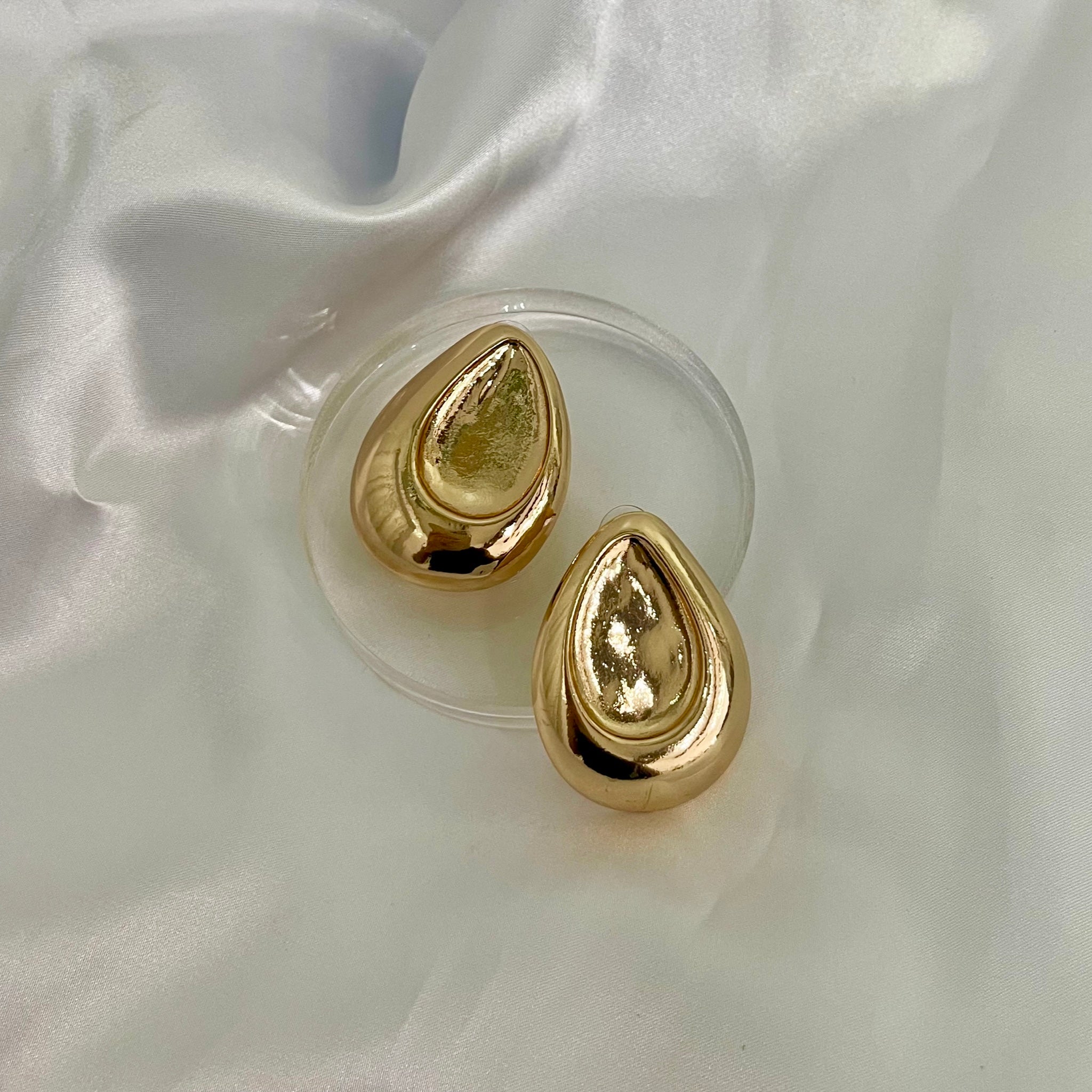 Pendientes de gotas grandes